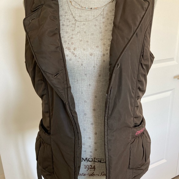 DKNY active brown polyester vest size M - Picture 6 of 6